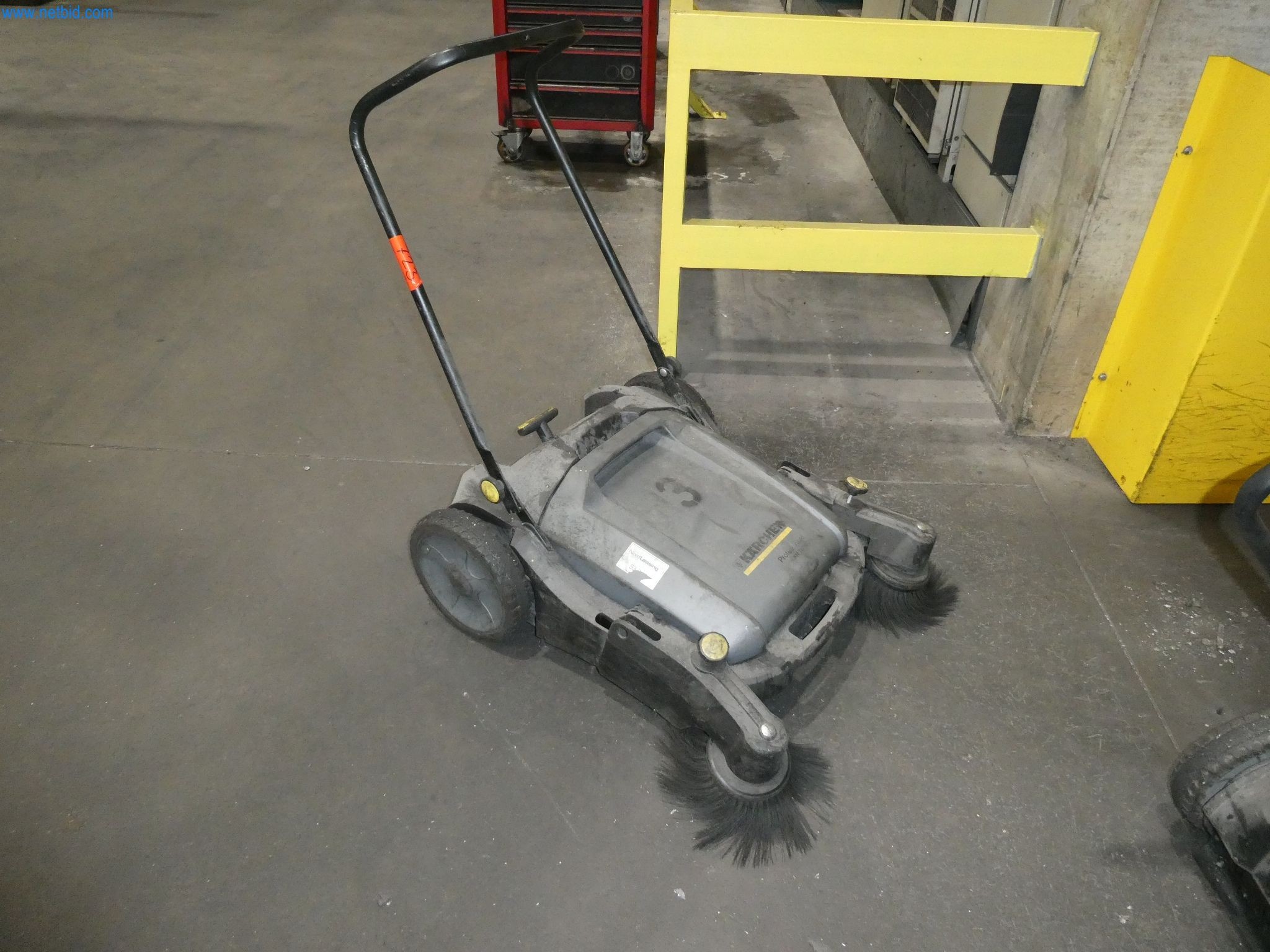 Bodenkehrmaschine Kärcher